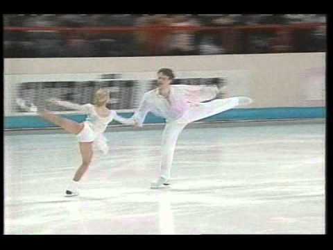 Review of the Pairs' Short Program - 1995/1996 Gran Prix Finals, Figure Skating