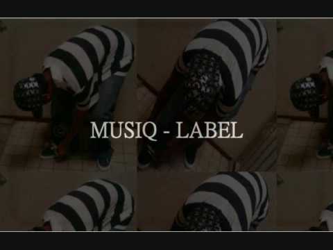 Kleine NizzlE & D-Tjuhh - Luisteren Bitch