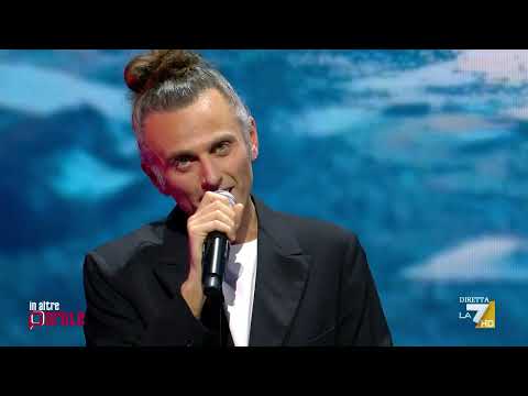 Ghemon a In Altre Parole canta il suo nuovo brano