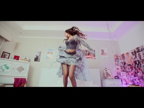 Fátima Pinto - Ojos Cerrados (Video Oficial)