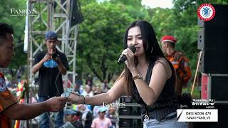 Download lagu Anie Anjanie - Bantal Guling Bisa Bicara | Familys Group Live Cover Hut Pemuda dan Srikandi mp3 Download lagu Anie Anjanie - Bantal Guling Bisa Bicara | Familys Group Live Cover Hut Pemuda dan Srikandi mp3