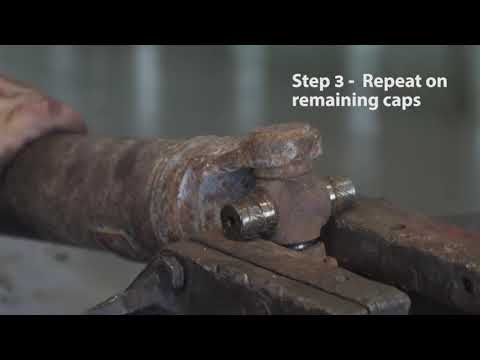 Unsealed 4X4 Garage - Project Rusty Universal Joints