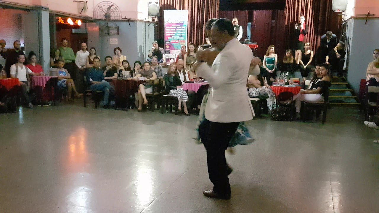 FABIAN PERALTA y JOSEFINA BERMUDEZ en Viva La Pepa Milonga (2/4)