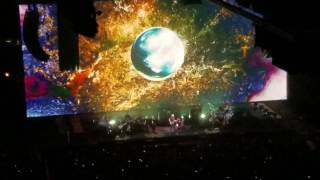 Roger Waters (Pink Floyd) &quot;Breathe&quot; LIVE ENTRANCE