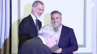 Los Reyes entregan el Premio de Periodismo “Francisco Cerecedo” al periodista Carlos Alsina