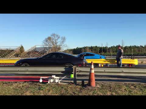 Toyota Supra (2jz) vs Ford Mustang (v8)