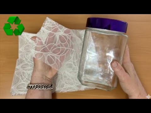 I Made a Gorgeous Home Decoration with an Old Glass Jar and a Piece of Tulle