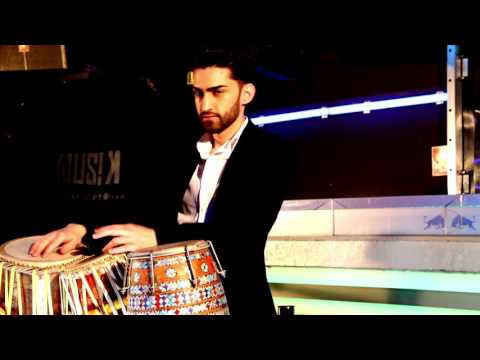 Sorosh Moheb - VIBRATION - [New Afghan Mast Dance Music 2017] OFFICIAL VIDEO