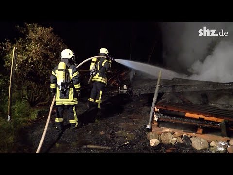 Großbrand in Dassendorf: Haus fällt Flammen zum Opfer