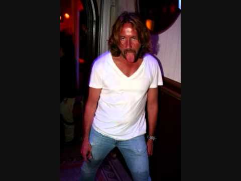 Alex Schulman konspirerar