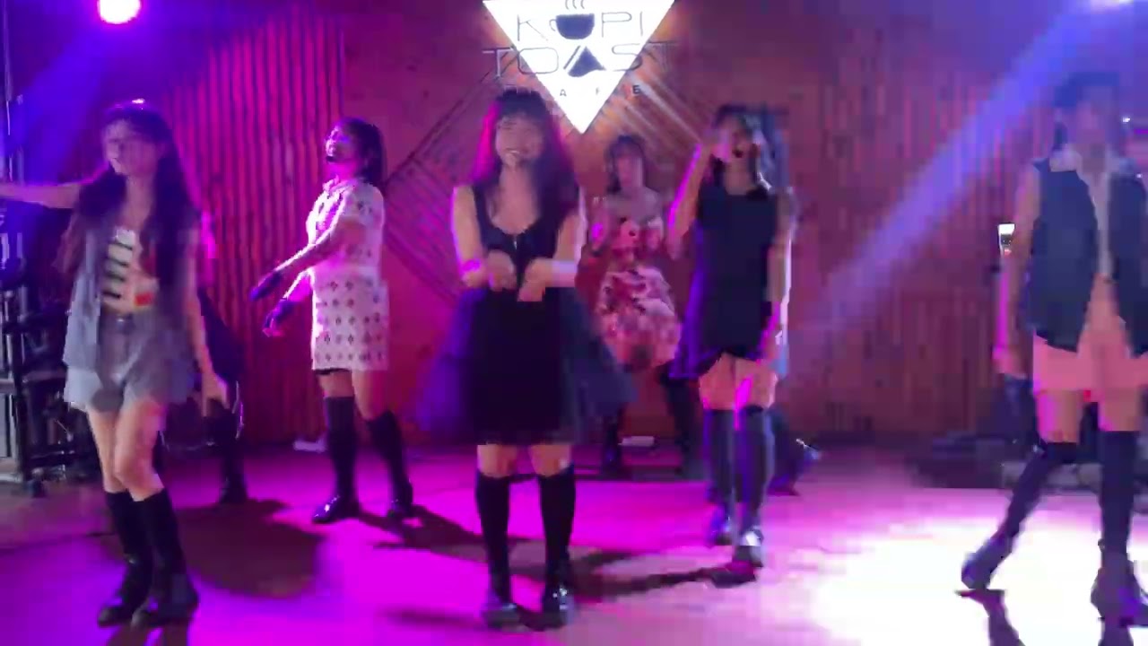 Moe Jidai Densetsu - DREAM CAKE @ Miru Graduation Ceremony