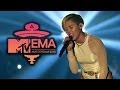 Miley Cyrus Emotional "Wrecking Ball ...