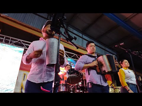 CUANDO LA QUISE YO Y EL MOGOLLÓN EN VIVO ALEJANDRO TORRES Y LAS ESTRELLAS DEL RITMO