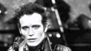 ADAM ANT - PUSS &#39;N BOOTS