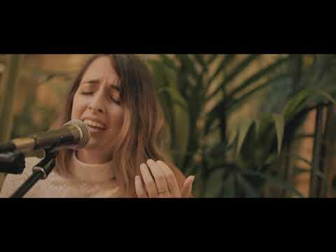 Por Un Momento - Merino