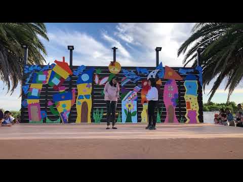 3°Acto Periodistas presentan al recolector de mariposas-5° año