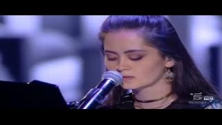 Jasmine Thompson - Mad World (Duet with Federica at Amici16)
