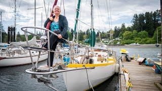Download lagu 60 Year Old Woman Lives full Time on Sailboat for 7 years | Sailboat Tour and Documentary. mp3
