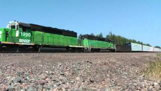preview picture of video 'BNSF 1990 West at West Saunders, WI'