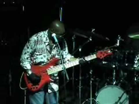 Etienne MBAPPE - Live Bass solo - Dunkerque Jazz Club 2008