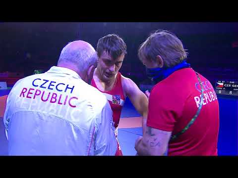 BRONZE GR - 82 kg: O. VARGA (CZE) v. R. SCHWARZ (GER)