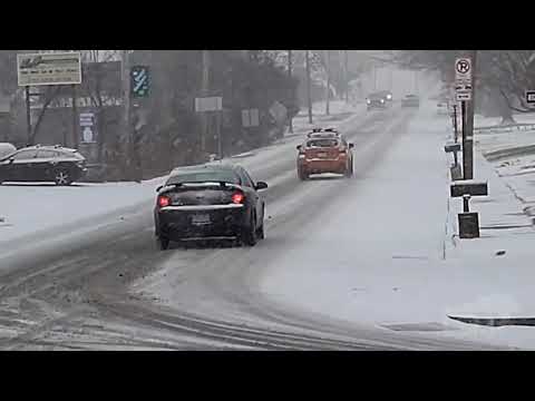 12-16-2020 Alburtis, PA - Snowfall & Fast Moving Traffic As Conditions Deteriorate
