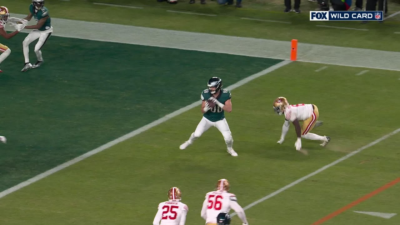 Hurts pinpoints Goedert for a Philly TD