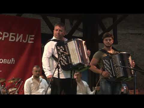 Bojan i Uroš Nešić - Najava revijalnog dela festivala