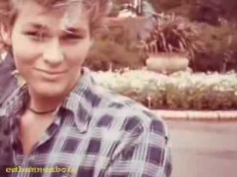 Videoclip de Love Is Reason — a-ha