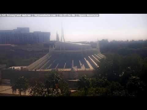 Live webcam of Disneyland Cam