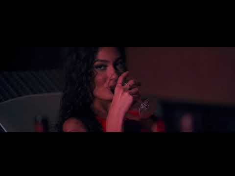 El Kamel - Mi Peor Enemiga (Official Video)