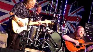 Blue Swamp (Featuring Mike Bowden & John Williamson - Jumper On The Line, MaryPort 2013.