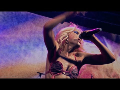 Amyl and The Sniffers