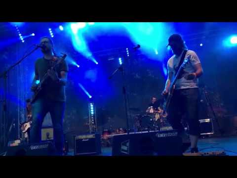 CI3 - Café Industrial - V náručí