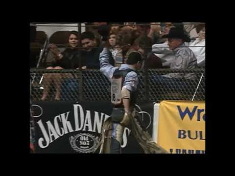 Leslie Doyle vs High Voltage - 95 PBR Ft. Worth (82 pts)