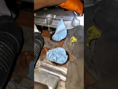 Buick Enclave 2014 3.6 How to change valve cover gaskets and intake or spider 🕷
