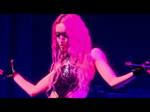 XG 8 THE BIG 🍎 in 4K - CHISA SOLO - TOXIC (BRITNEY SPEARS COVER) - THE FIRST HOWL : NEW YORK