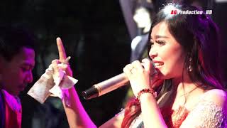 Download lagu Goyang dua jari - Desy  | Tian Thorysta  Live Pinang Sari mp3