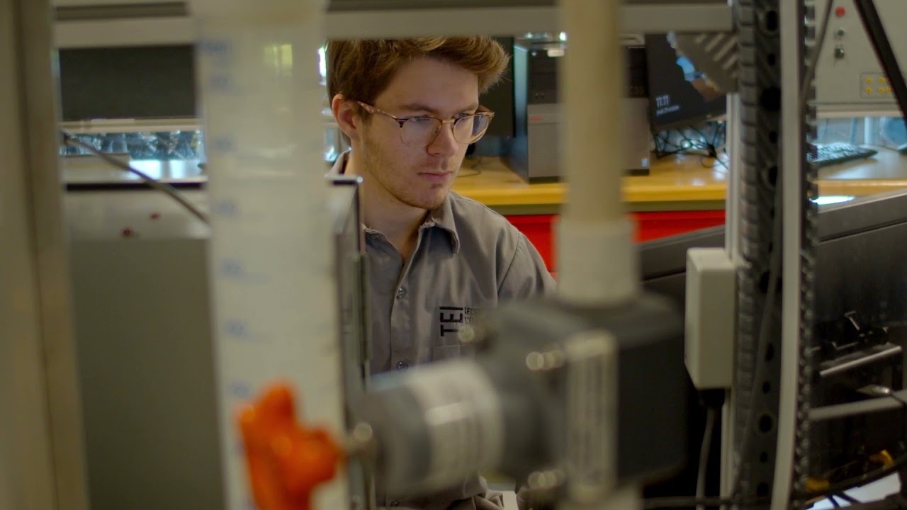 Jouer la vidéo Régulation boucle de niveau Jouer la vidéo Régulation boucle de niveau