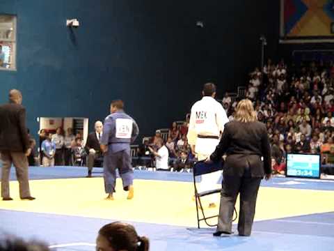 Sergio Garcia MEX vs Albeny Rosales VEN 100 kgs.MPG