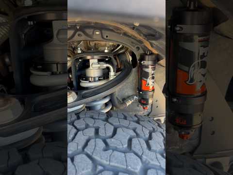 Tacoma Overland Suspension | Fox 2.5 Performance Elite W/ DSC Reservoir | Fox Shocks