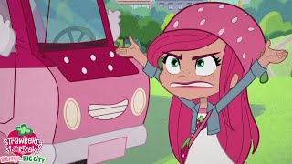 Berry in the Big City🍓 Strawberry's Parking Problems! 🍓 Strawberry Shortcake 🍓 Cartoons for Kids