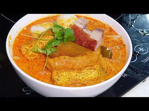 Homemade curry noodles (ingredient list provided)