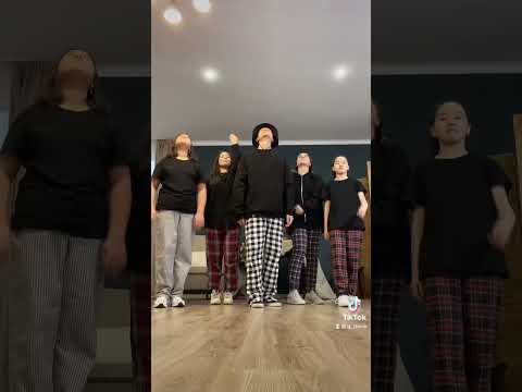Give It To Me - Timbaland & Coi Leray - players TikTok dance