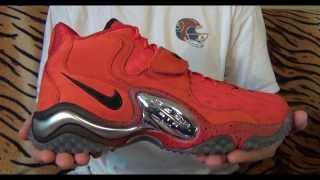 preview picture of video 'Видео-обзор Nike Air Zoom Turf Jet '97 Challenge Red/Black от Свистова Арсения'