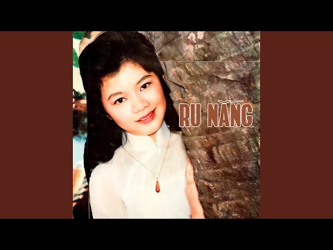 Thể hiện bởi Hoàng Oanh