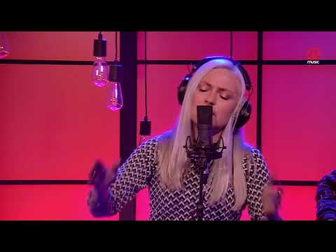 Maarten & Dorothee: Henri PFR - In The Mood (Live bij Q)