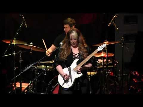 TARA LYNCH - LIVE IN NOTTINGHAM, UK - “Exit the Warrior” and “Banished From My Kingdom”