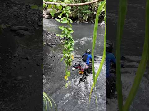 Ruta OFF Road en Florian Santander por los caminos de Ventanas de Tisquizoque 🏍️⛰️