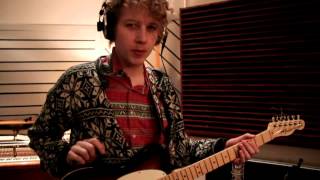 Blomst spiller inn singler